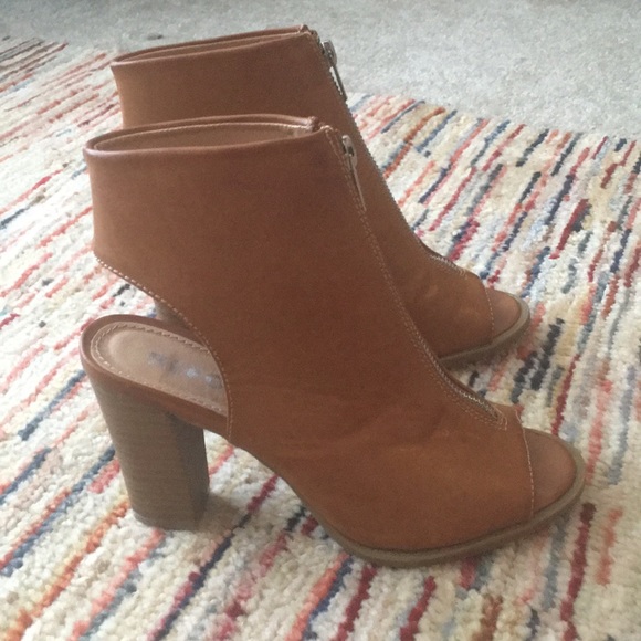 Report open toe heels - Picture 2 of 4